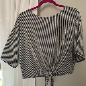 Crop black and white summer top